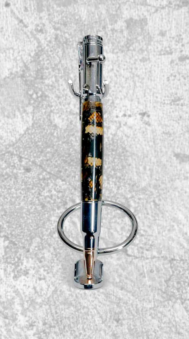 Bolt action pen